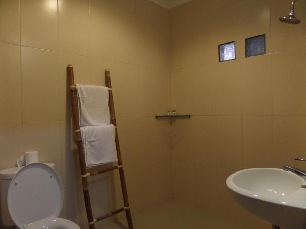 Mansu Hotel And Spa Legian Kuta Lombok Quarto foto